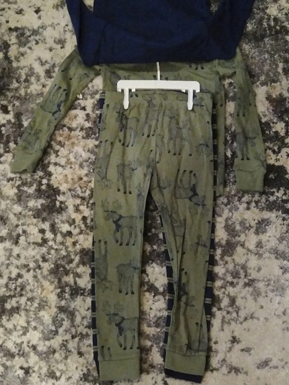 New Carter's Navy Top with Olive Moose Print 4 Piece Pajamas Set Size 4T.